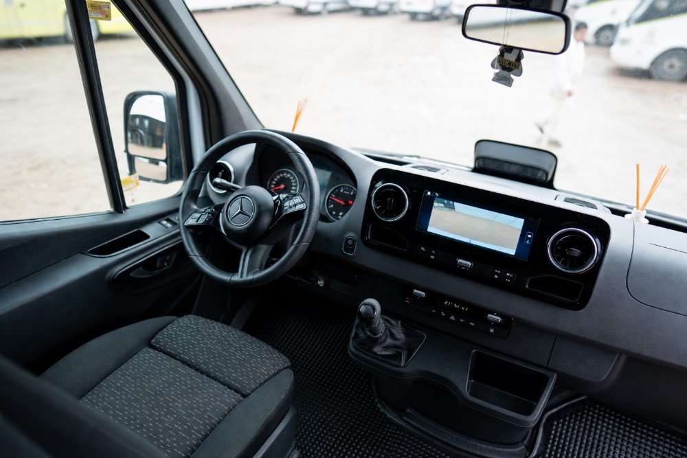 Mercedes-Benz SPRINTER 517 CDI MINIBUS — foto 9